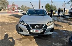 Nissan Maxima